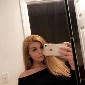 Meet your Posher, Courtney